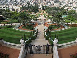 Baha'i gardens in Haifa (7735893094)